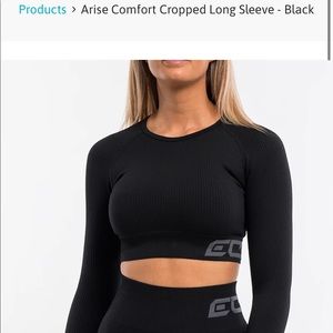 Echt Brand long sleeve crop workout top.
